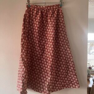 Vintage Cottagecore Grandmacore Red White Rose Floral midi skirt Pockets